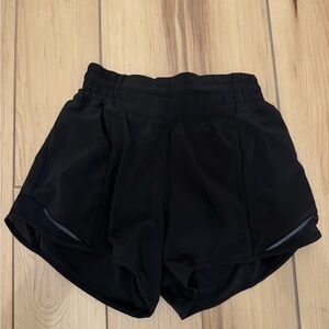 lululemon athletica hot hot 4” short